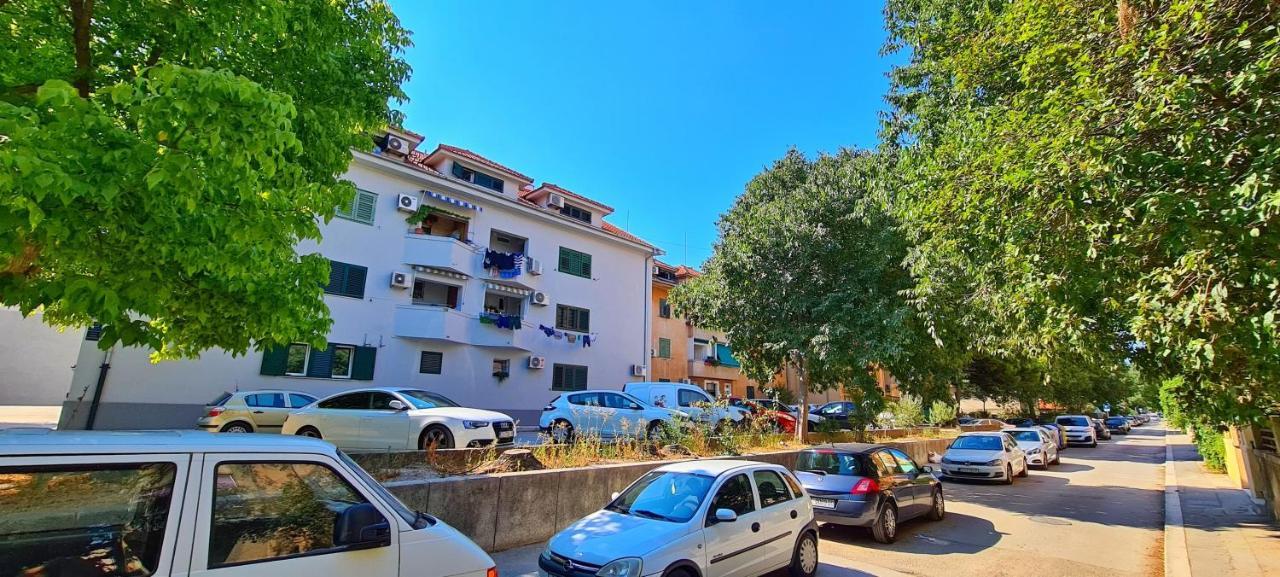 Attic Split Apartment Near City Centre Kültér fotó