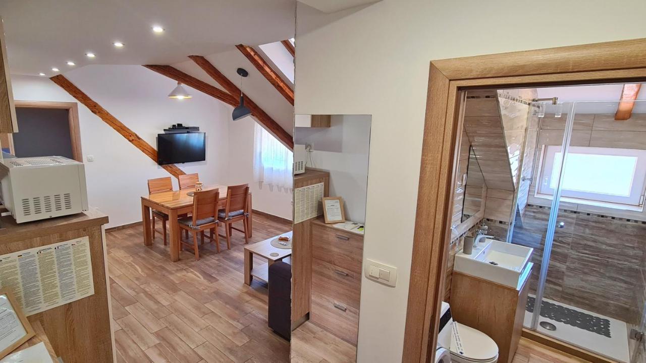 Attic Split Apartment Near City Centre Kültér fotó